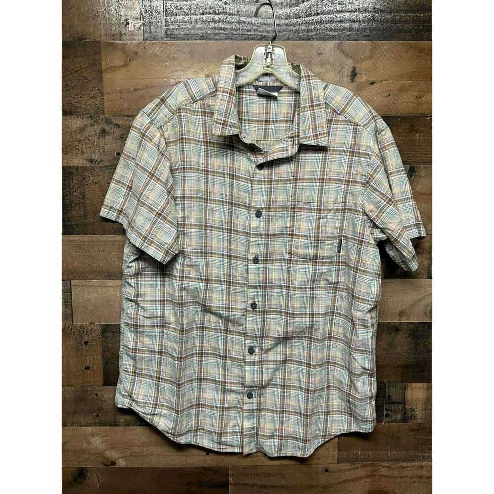 Columbia Regular Fit Men's Short Sleeve Button Up Size Large‎